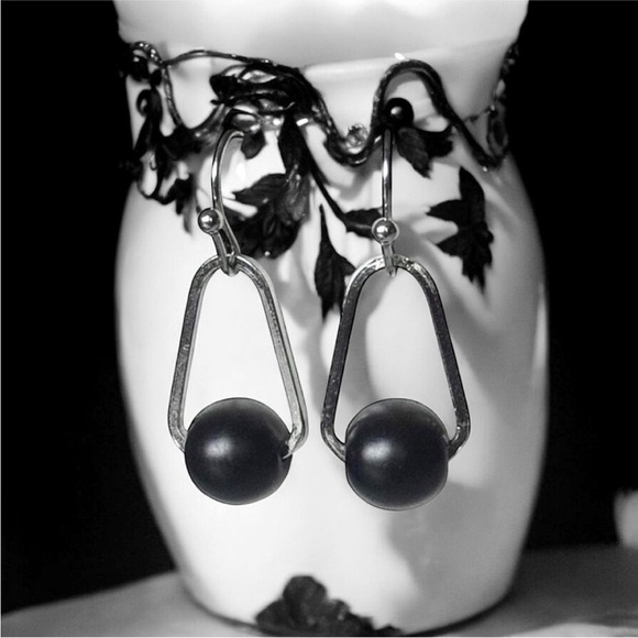 5 For $25💫 Alternative Black Ball Dangles Earrings - Picture 4 of 4